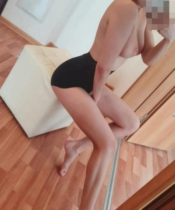 Фотографии, которые ты видишь, говорят сами за себя - я красивая и стройная индивидуалка с бесконечной страстью. В Москве я могу стать твоей компаньонкой на событии, провести время с тобой в ресторане или просто быть твоей нежной и покорной любовницей в постели. Моя опытность и талант приводят мужчин к экстазу, а твой удовлетворенный блеск в глазах - моей самой ценной наградой. Я готова исполнить любые твои фантазии и угодить твоим самым скрытым желаниям. У тебя уже есть отзывы о моей работе, но после нашей встречи ты сам станешь моим постоянным клиентом. Не откладывай время, давай встретимся, и я покажу тебе на что я способна. Жду твоего звонка в Москве! 🌹 Анечка